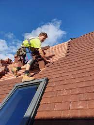 Roof repair service